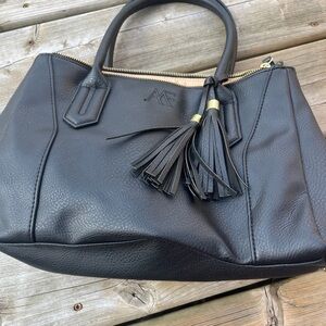 Walmart brand black bag in great condition